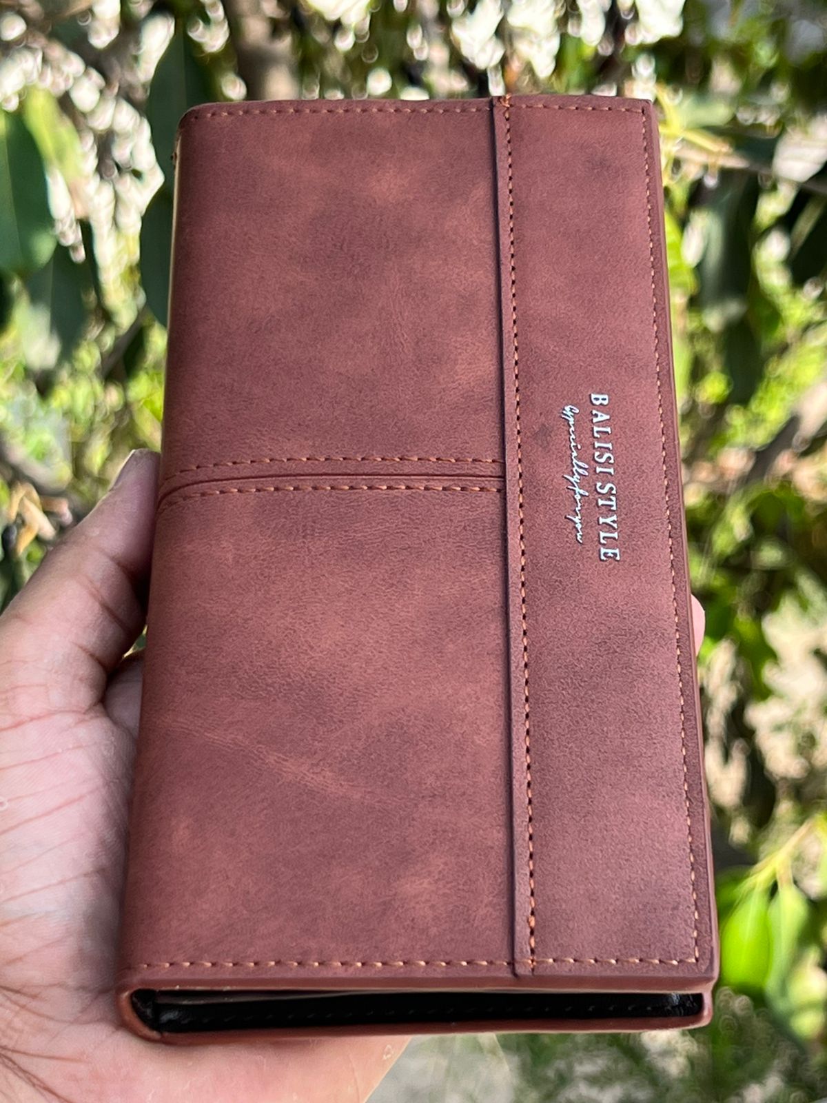 Balisi Business Style Men Long Thin Slim Premium Leather Wallet ,Credit Card Holder. ID Card Slot , 3 Cash Compartments , 11 Card Slots , 1 Mobile Slot