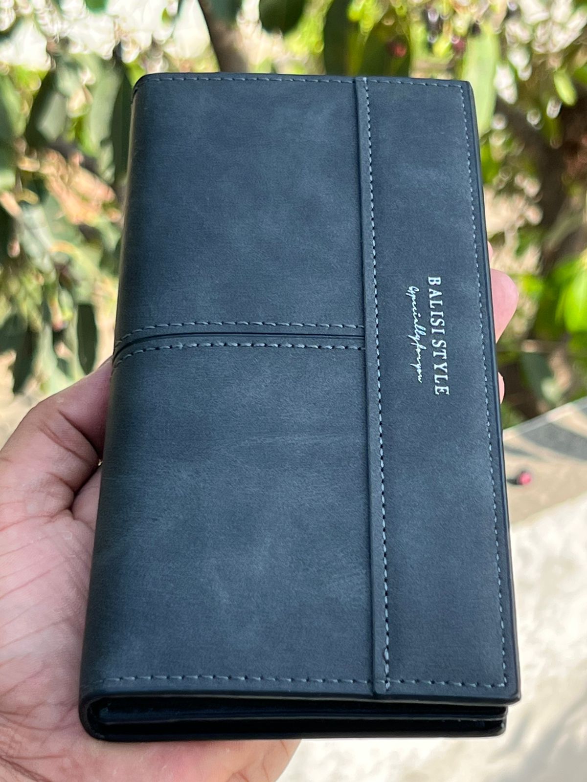 Balisi Business Style Men Long Thin Slim Premium Leather Wallet ,Credit Card Holder. ID Card Slot , 3 Cash Compartments , 11 Card Slots , 1 Mobile Slot